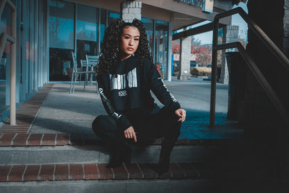 CROP AMBITION HOODIE